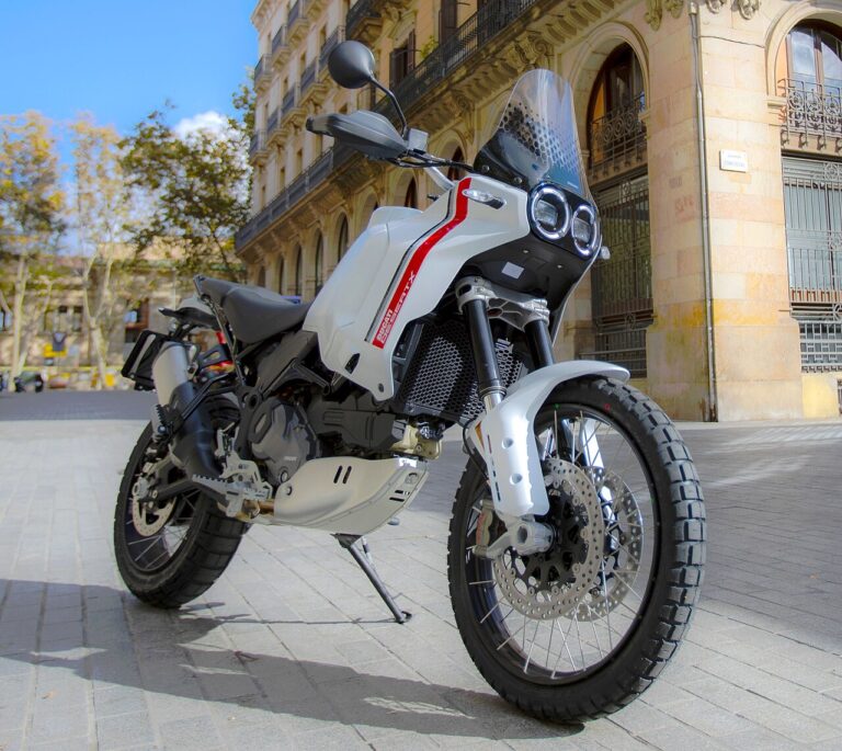 Ducati DesertX V2