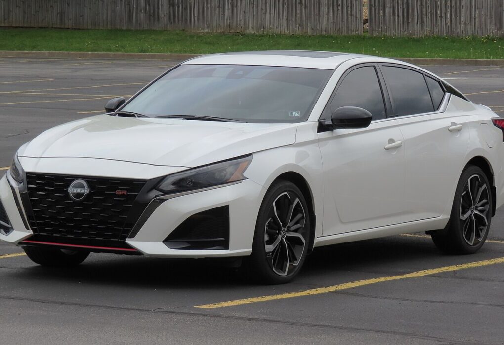 Nissan Altima price