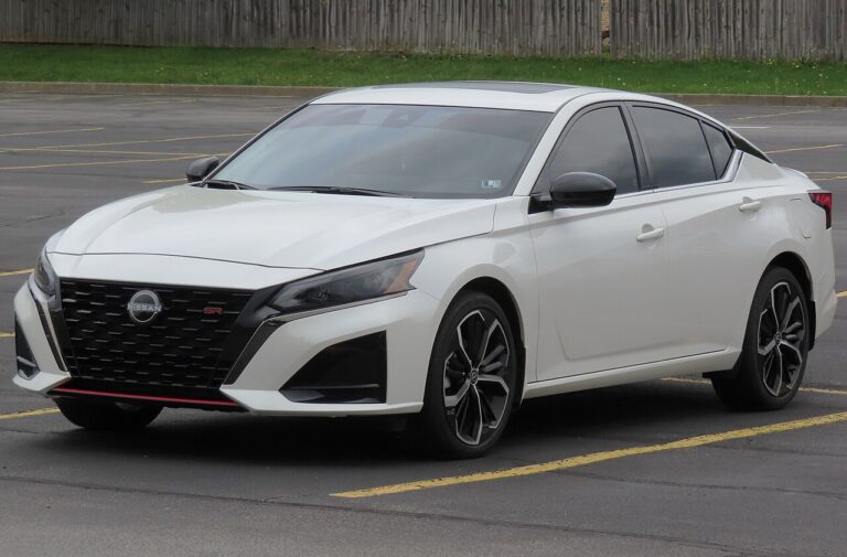 Nissan Altima price