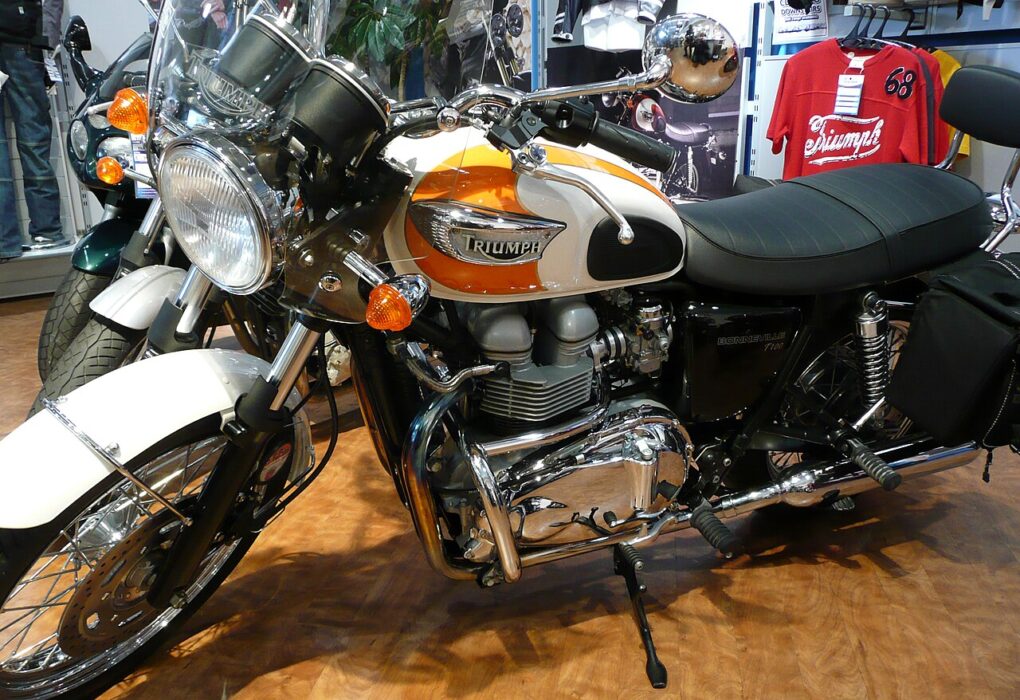 Triumph Bonneville 400